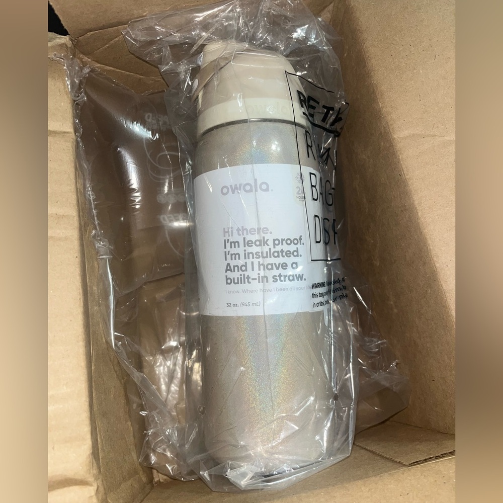 Owala Holiday Magic 32 oz Bottle